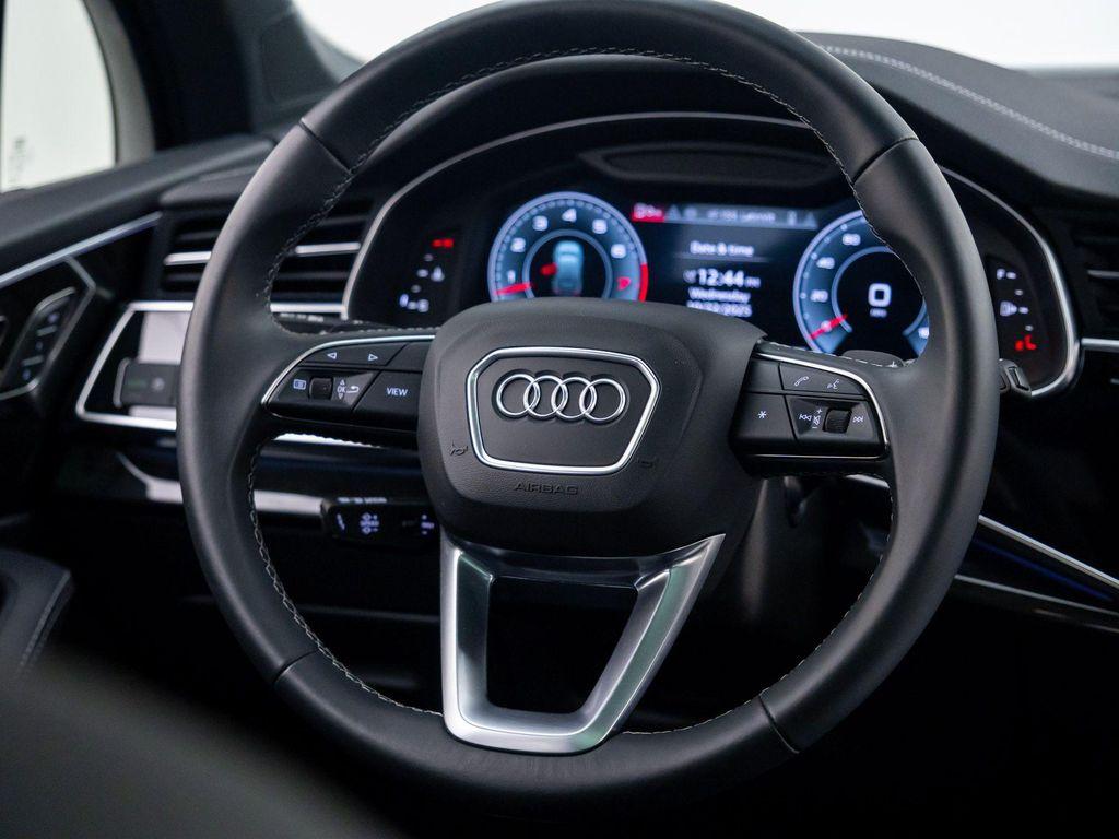 used 2025 Audi Q7 car, priced at $55,000
