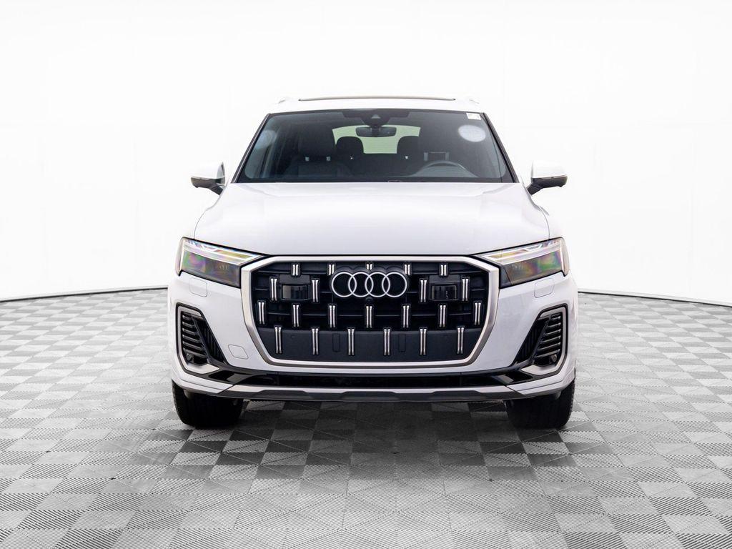 used 2025 Audi Q7 car, priced at $55,000