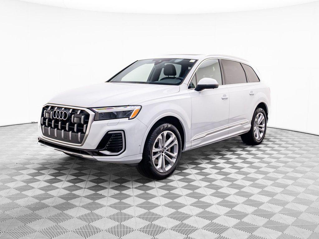 used 2025 Audi Q7 car, priced at $55,000