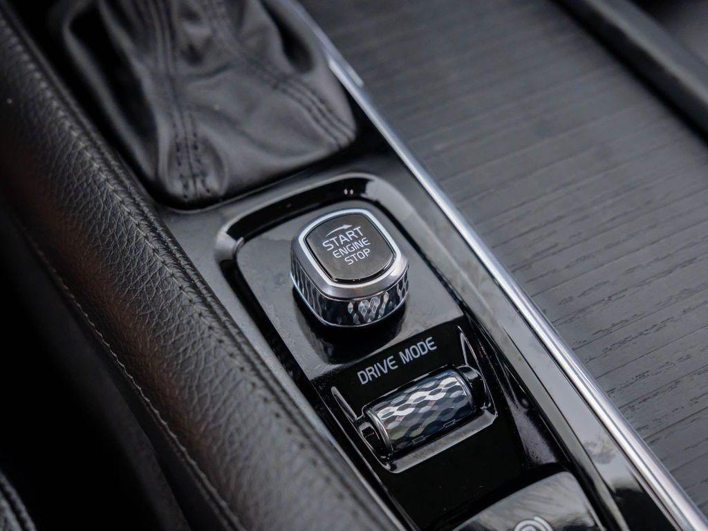 used 2020 Volvo XC90 car, priced at $26,700