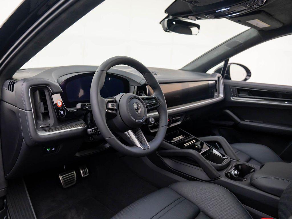 new 2025 Porsche Cayenne car