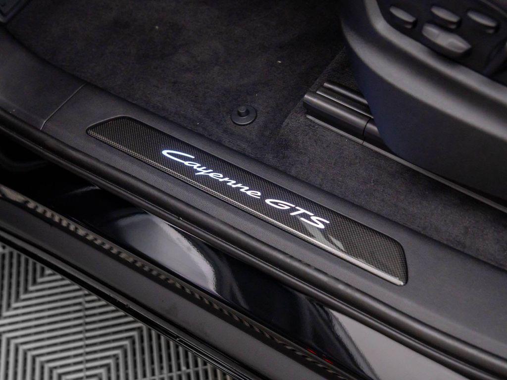 new 2026 Porsche Cayenne car