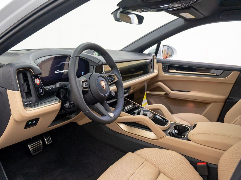 new 2025 Porsche Cayenne car