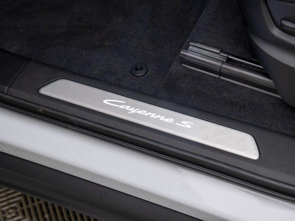 new 2025 Porsche Cayenne car