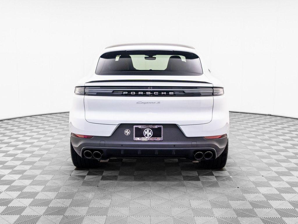 new 2025 Porsche Cayenne car