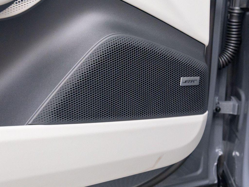 new 2025 Porsche Macan car