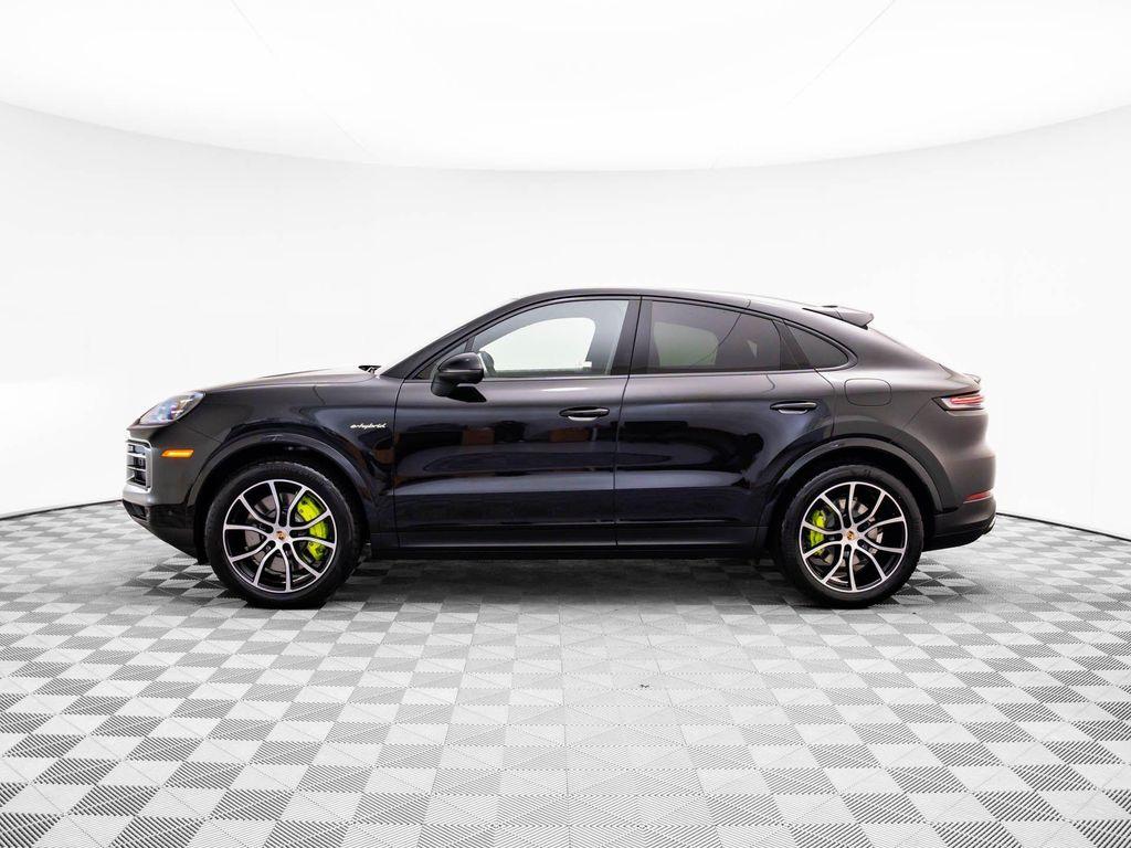new 2025 Porsche Cayenne car
