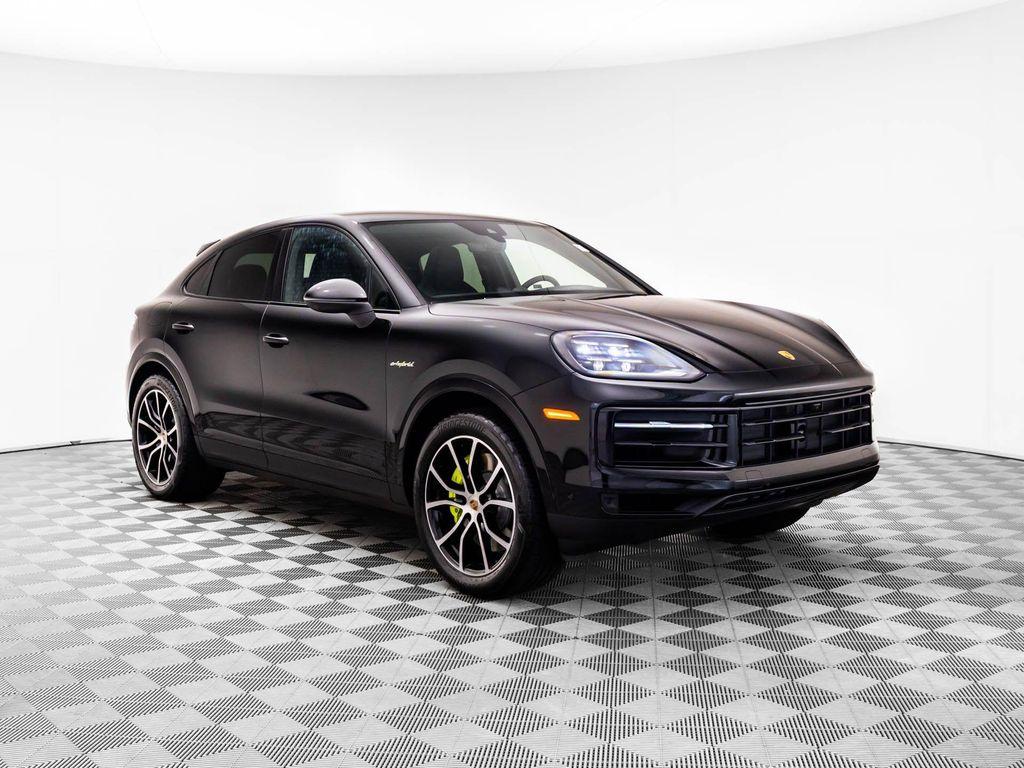 new 2025 Porsche Cayenne car