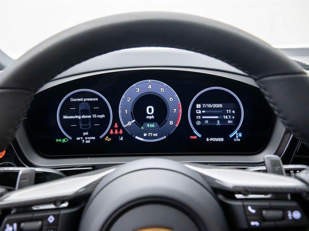 new 2025 Porsche Cayenne car