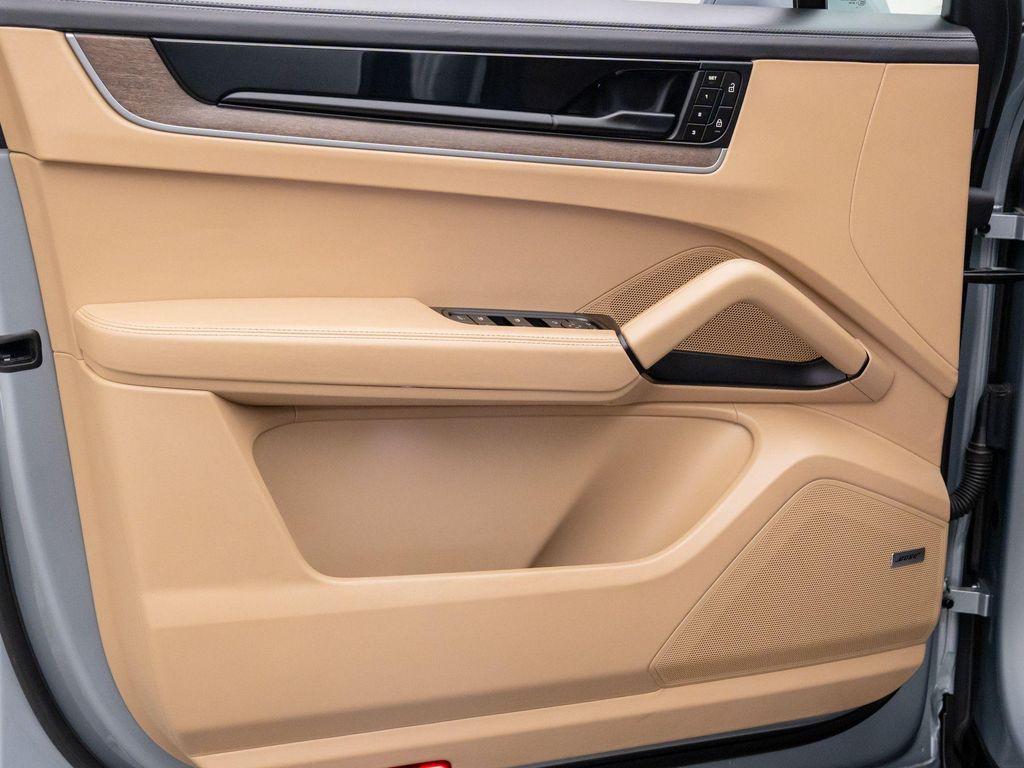 used 2024 Porsche Cayenne car, priced at $86,900