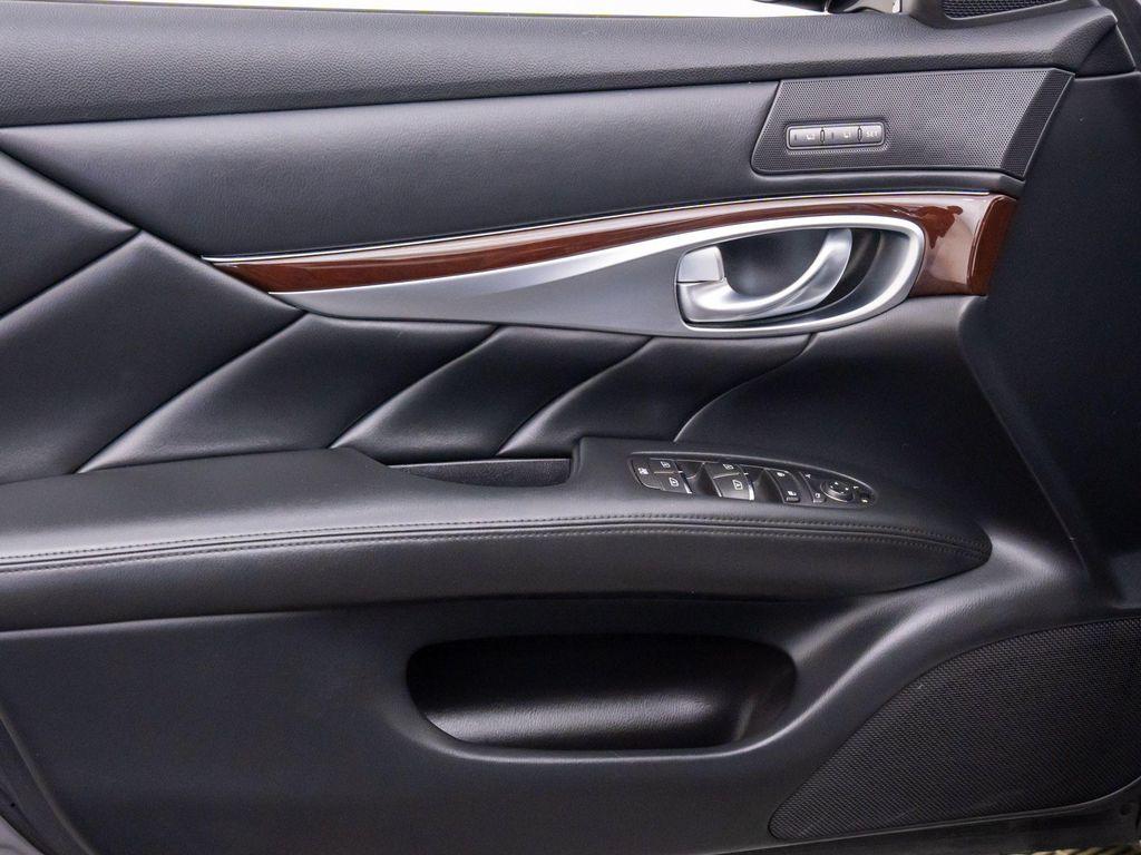 used 2015 INFINITI Q70 car, priced at $14,900