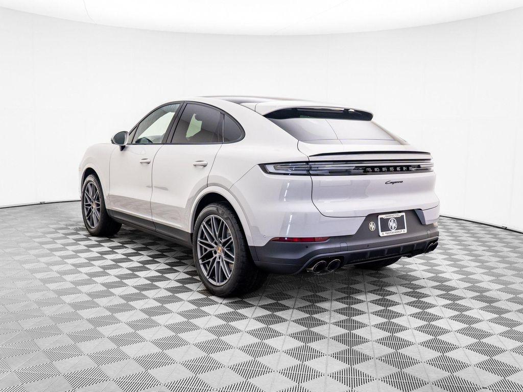 new 2025 Porsche Cayenne car