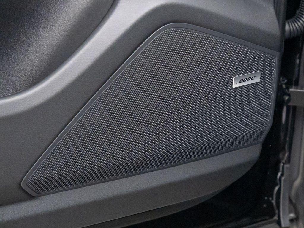 new 2025 Porsche Cayenne car