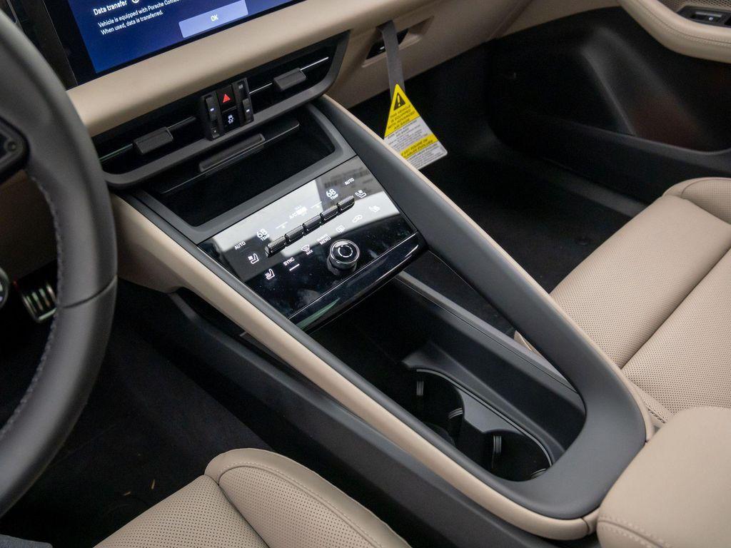 new 2025 Porsche Macan car, priced at $105,655