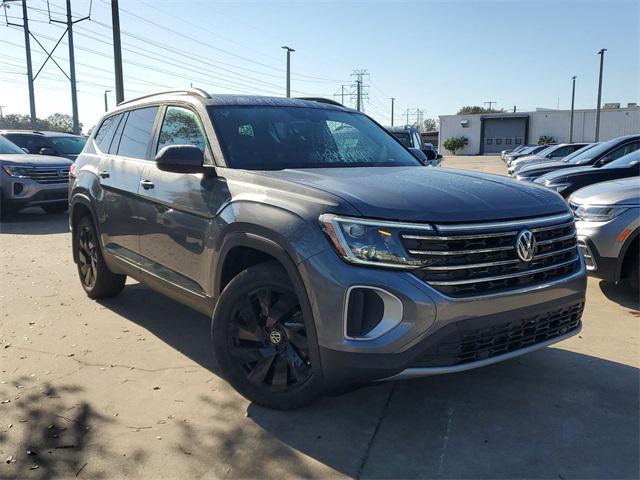 new 2024 Volkswagen Atlas car, priced at $45,888