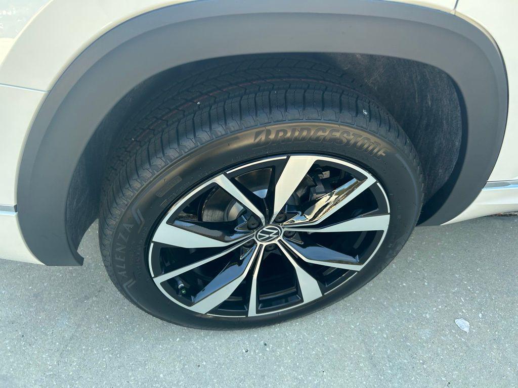 new 2026 Volkswagen Atlas car, priced at $55,309