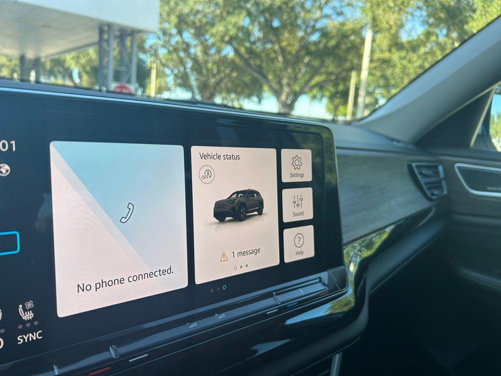 new 2026 Volkswagen Atlas car, priced at $55,309