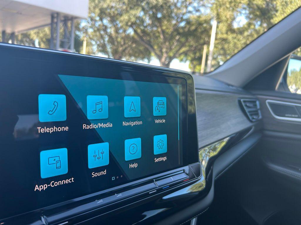 new 2026 Volkswagen Atlas car, priced at $55,309