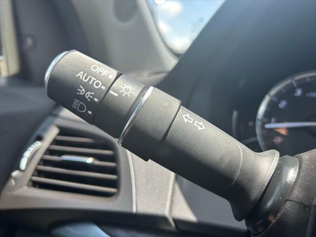 used 2020 Acura MDX car, priced at $26,591