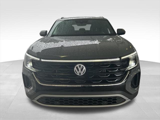 new 2025 Volkswagen Atlas Cross Sport car, priced at $41,996