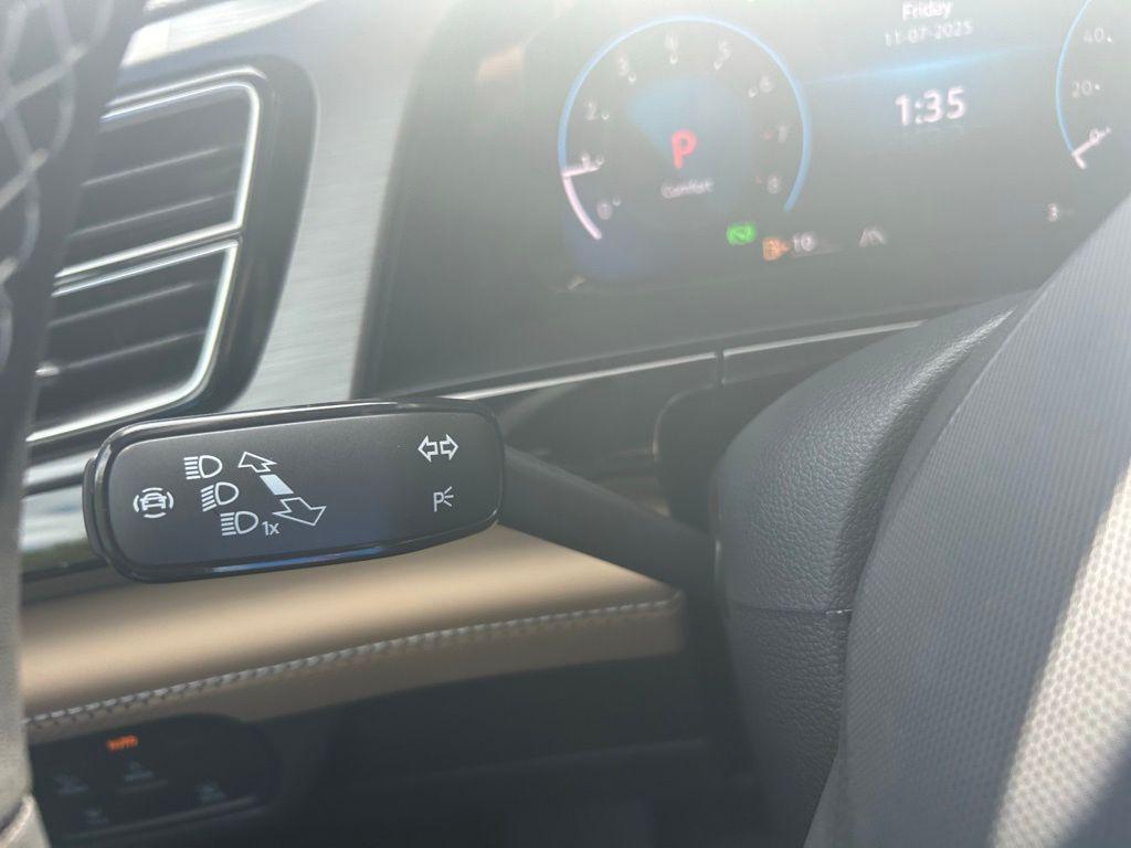 new 2026 Volkswagen Atlas Cross Sport car, priced at $43,863