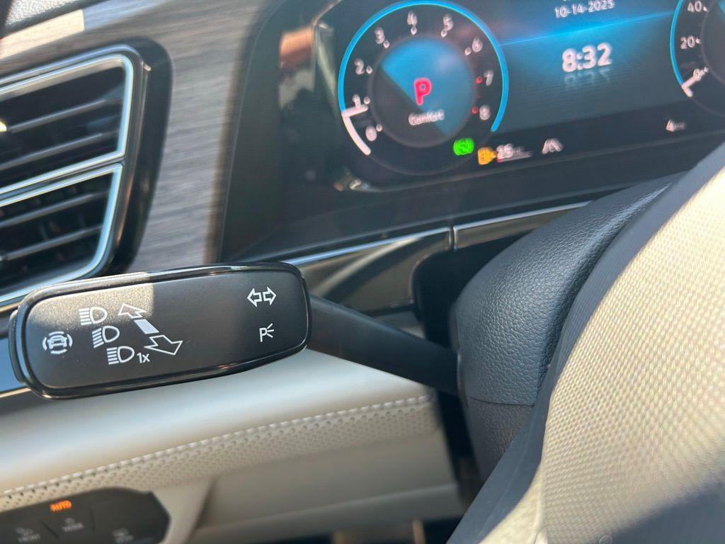 new 2026 Volkswagen Atlas car, priced at $52,182