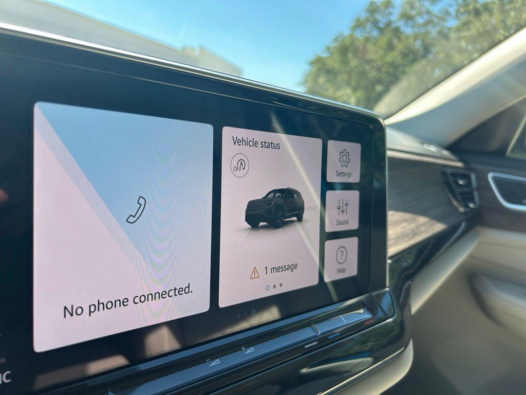 new 2026 Volkswagen Atlas car, priced at $52,182