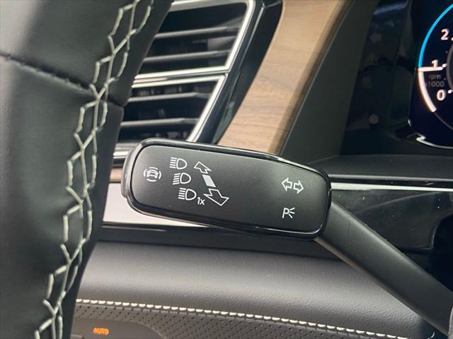 new 2025 Volkswagen Atlas car, priced at $35,194