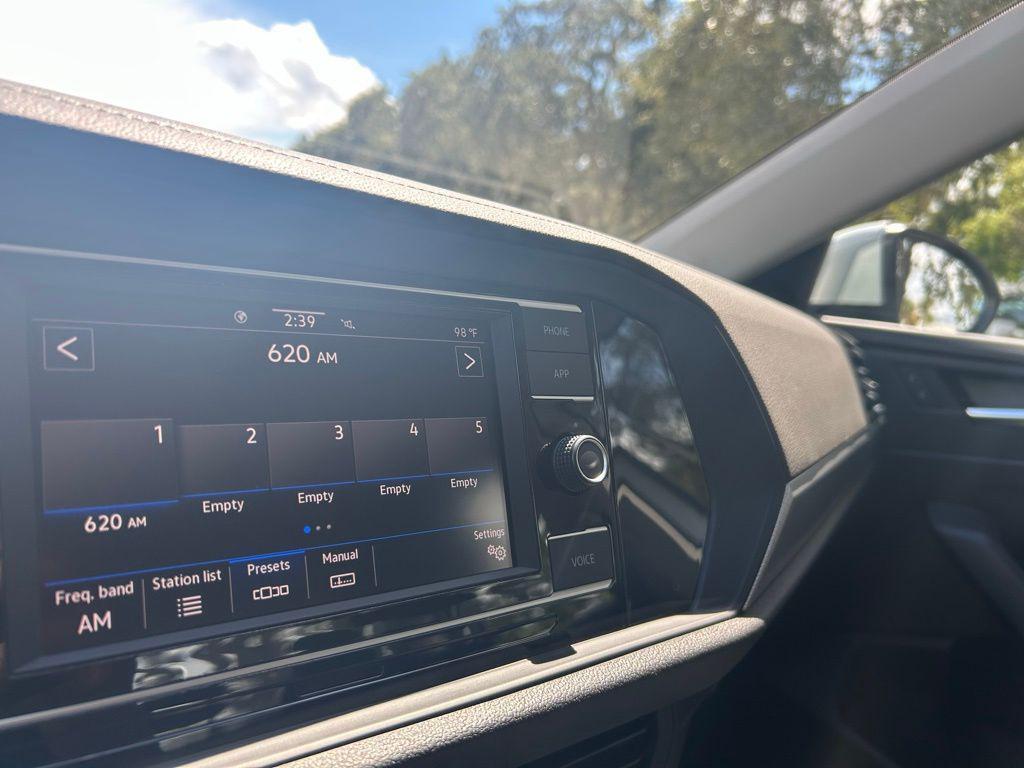 used 2021 Volkswagen Jetta car, priced at $15,678