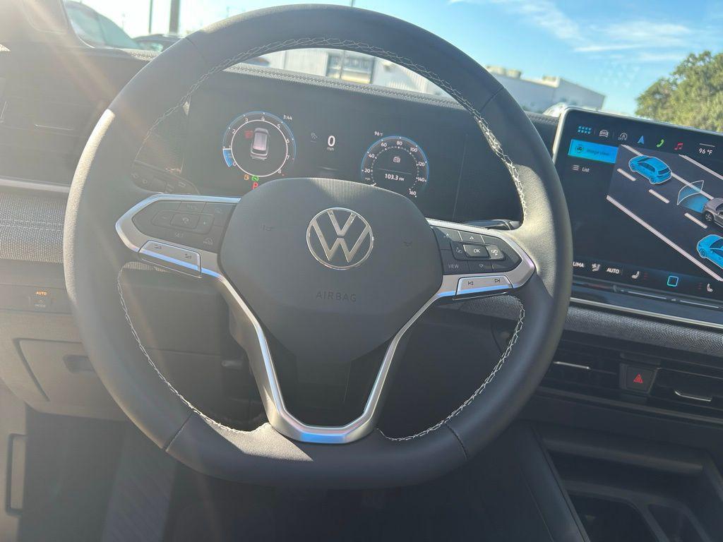 new 2025 Volkswagen Tiguan car, priced at $27,867