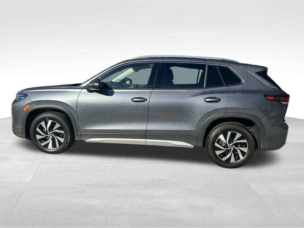 new 2025 Volkswagen Tiguan car, priced at $27,867