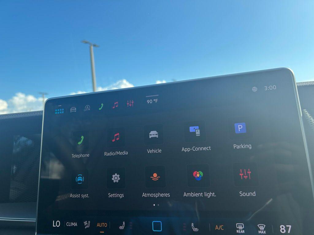 new 2026 Volkswagen Tiguan car, priced at $34,111