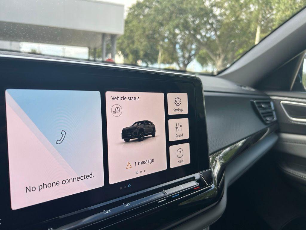 new 2026 Volkswagen Atlas Cross Sport car, priced at $50,636