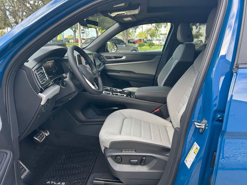 new 2026 Volkswagen Atlas Cross Sport car, priced at $50,636