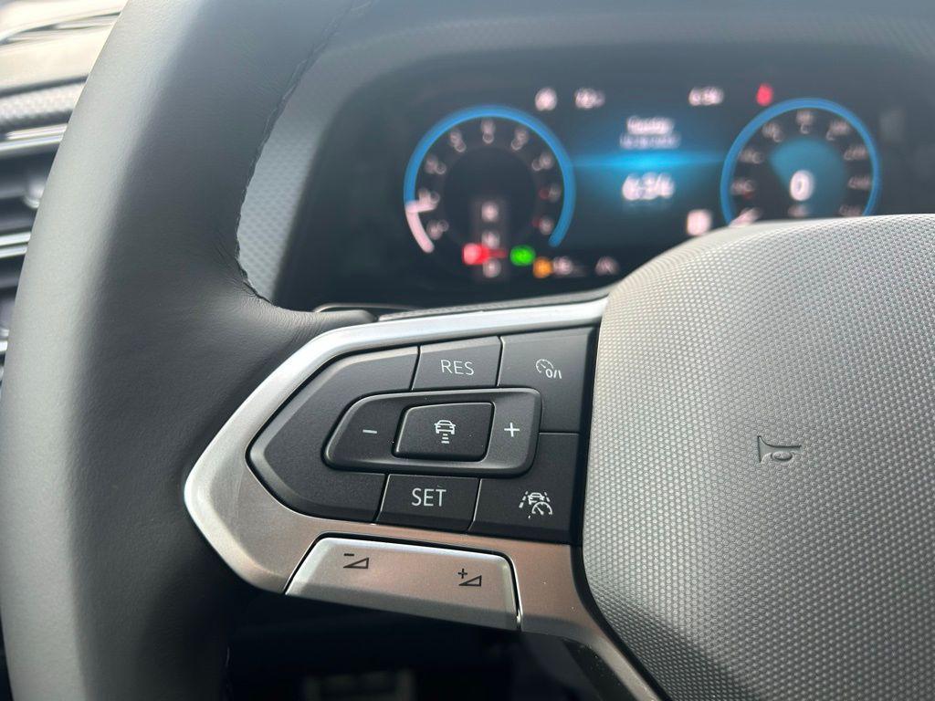 new 2026 Volkswagen Atlas Cross Sport car, priced at $50,636