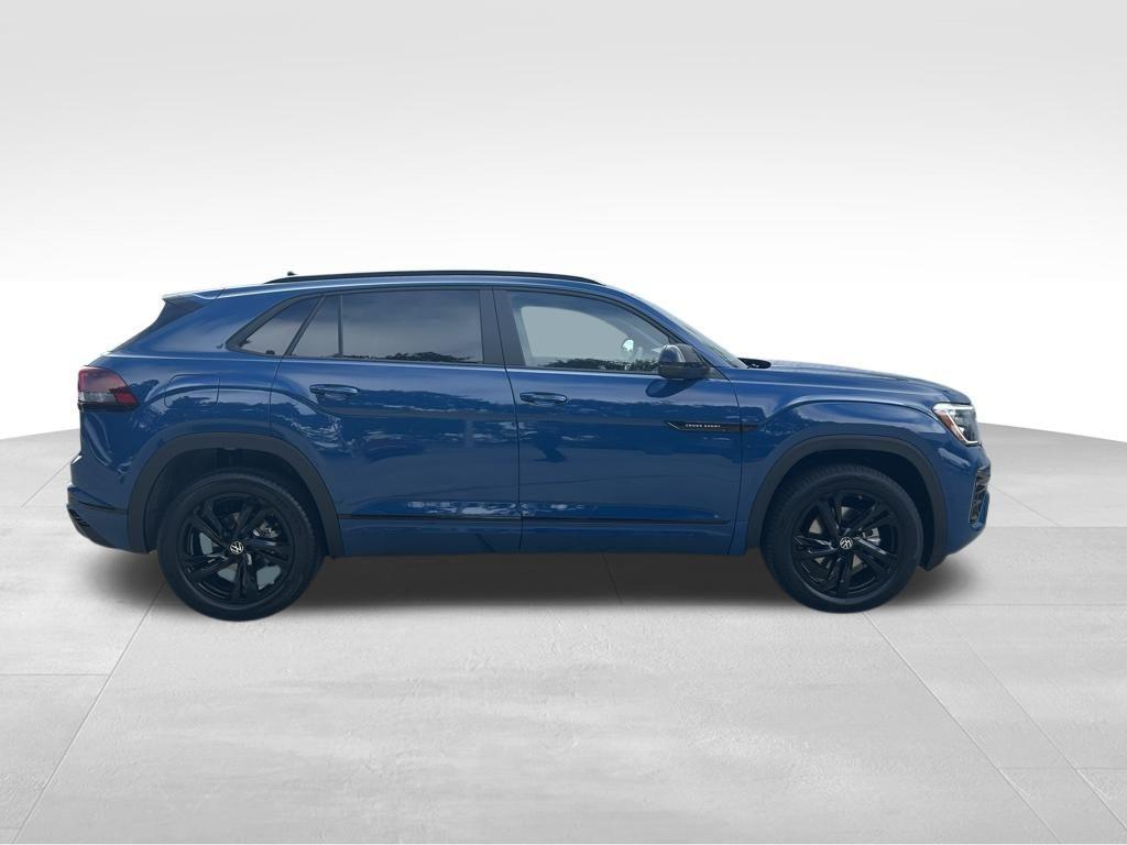 new 2026 Volkswagen Atlas Cross Sport car, priced at $50,636
