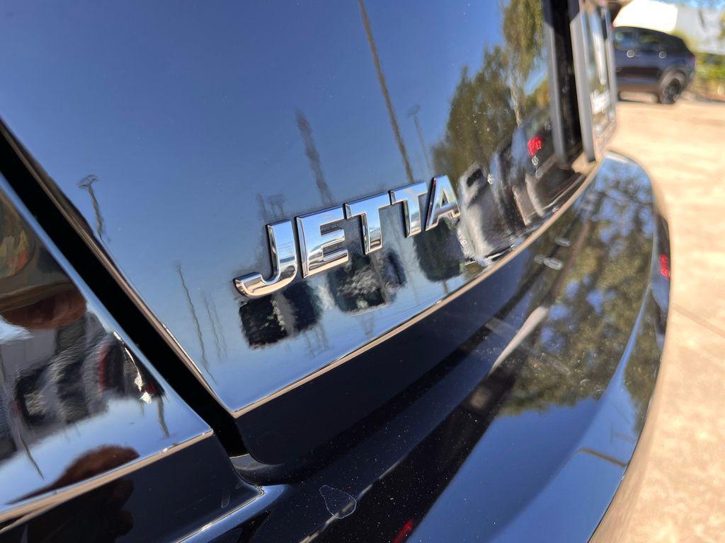 used 2021 Volkswagen Jetta car, priced at $15,635