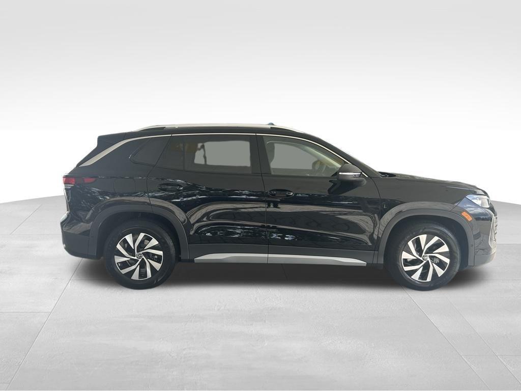 new 2025 Volkswagen Tiguan car, priced at $27,867