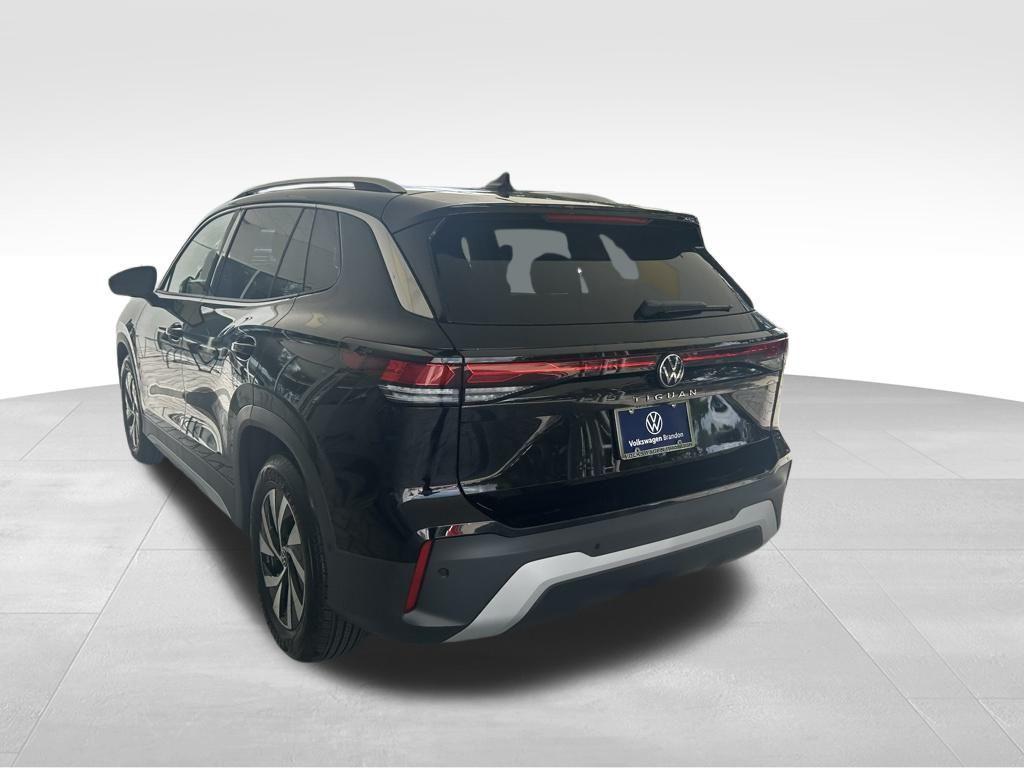 new 2025 Volkswagen Tiguan car, priced at $27,867