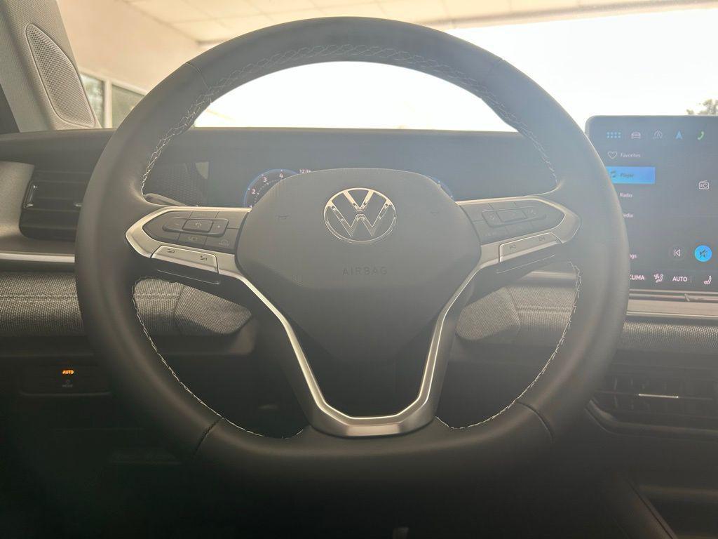 new 2025 Volkswagen Tiguan car, priced at $27,867