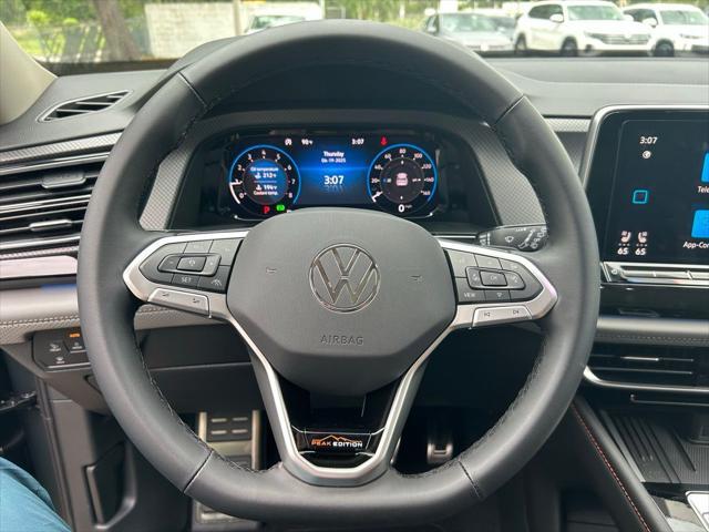 new 2025 Volkswagen Atlas car, priced at $45,324