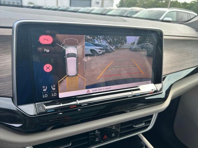 new 2025 Volkswagen Atlas car, priced at $52,386
