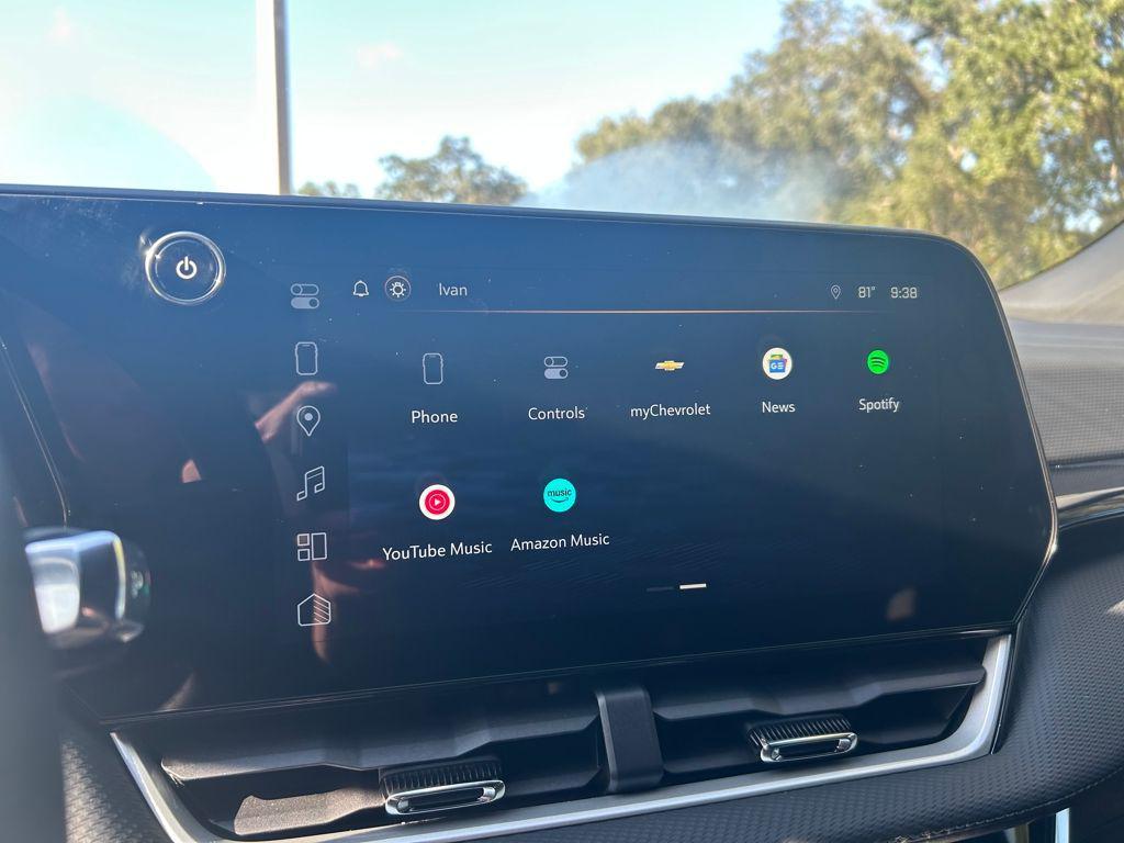 used 2025 Chevrolet Equinox car, priced at $26,209