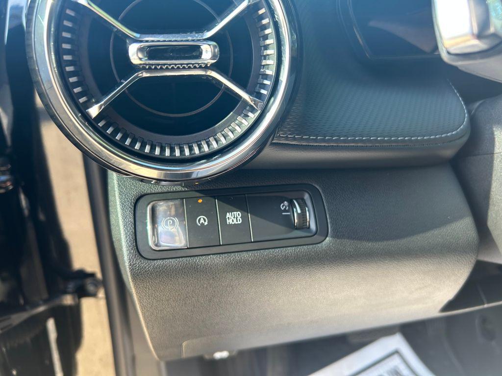 used 2025 Chevrolet Equinox car, priced at $26,209