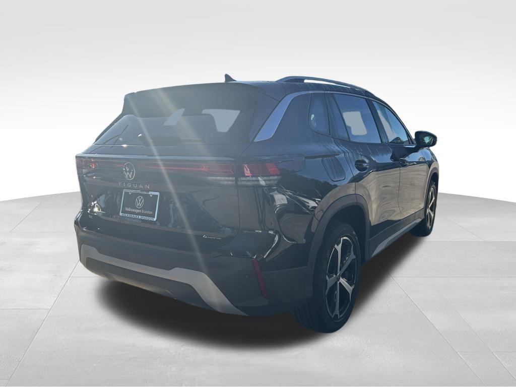 new 2025 Volkswagen Tiguan car, priced at $33,341