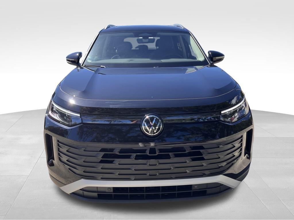 new 2025 Volkswagen Tiguan car, priced at $33,896