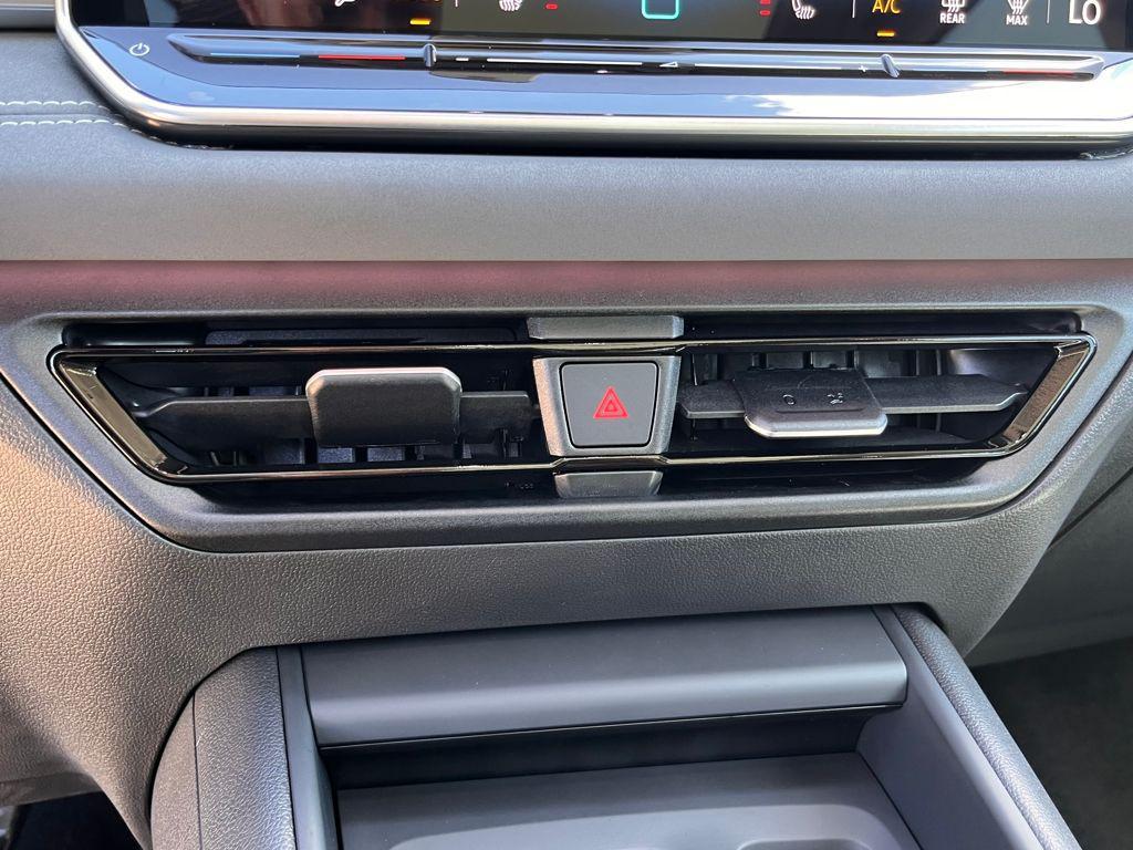 new 2025 Volkswagen Tiguan car, priced at $33,896