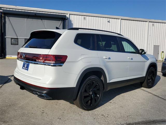 new 2024 Volkswagen Atlas car, priced at $43,146