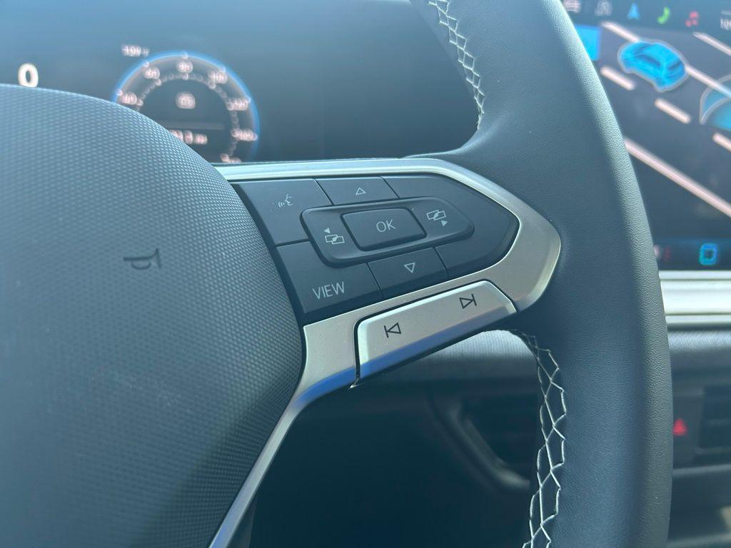 new 2025 Volkswagen Tiguan car, priced at $30,543