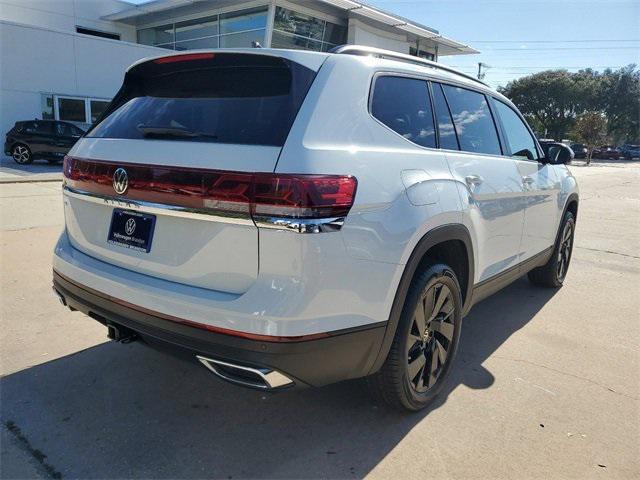 new 2024 Volkswagen Atlas car, priced at $44,091